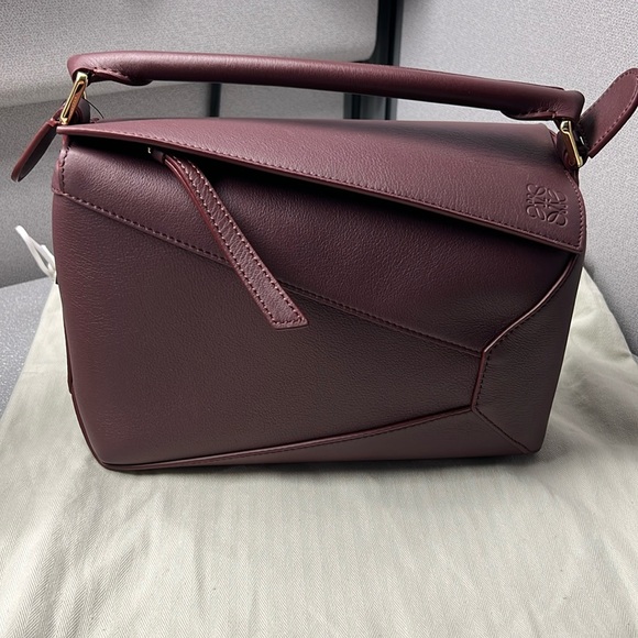 *SOLD* NWT Loewe small edge puzzle bag in dark burgundy - Picture 6 of 16